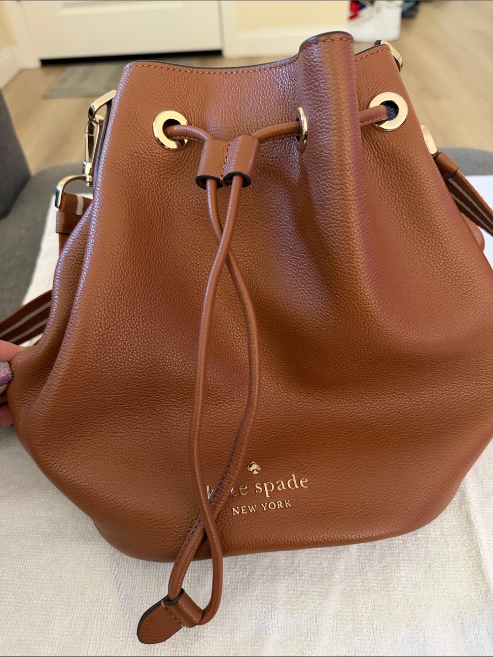 kate spade Brown Pebbled Leather Drawstring Bucket Shoulder Bag - Picture 4 of 8